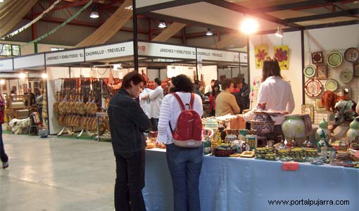 Feria Orgiva artesanía productos típicos Alpujarra