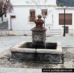 Fuente de la plaza de Bubión