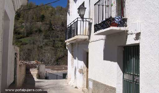 las Alpujarras Busquistar cerca de Bubión