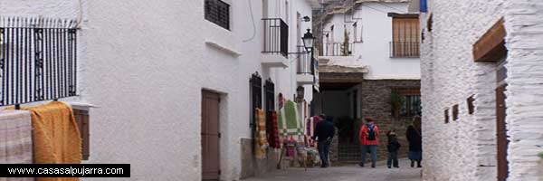 Calle del pueblo Pampaneira