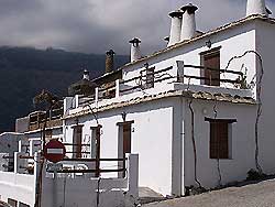alojamiento rural Las Chimeneas en Capileira La Alpujarra