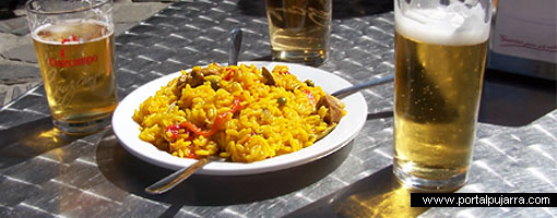 Tapa de arroz o paella andaluza en la Alpujarra